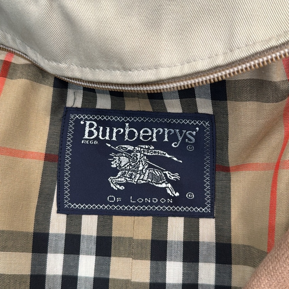 VINTAGE Burberry mens 48 tan cotton blend classic belted trench overcoat - Picture 9 of 11